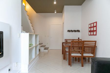 Sala de apartamento para alugar com 2 quartos, 105m² em Gonzaga, Santos