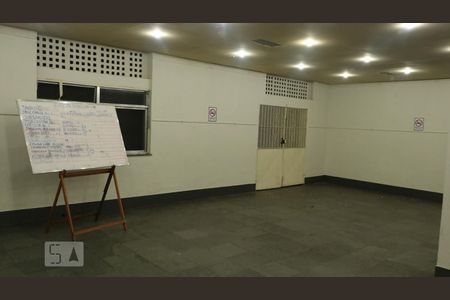 Apartamento à venda com 77m², 2 quartos e 1 vagaSalão de Festa