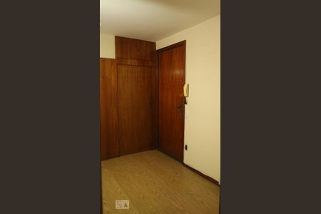 Detalhe Sala de apartamento à venda com 2 quartos, 77m² em Santa Rosa, Niterói