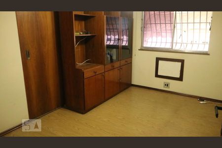 Sala de apartamento à venda com 2 quartos, 77m² em Santa Rosa, Niterói