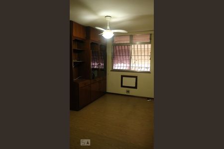 Detalhe Sala de apartamento à venda com 2 quartos, 77m² em Santa Rosa, Niterói