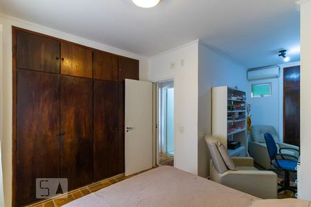 Quarto de apartamento à venda com 1 quarto, 60m² em Bosque, Campinas