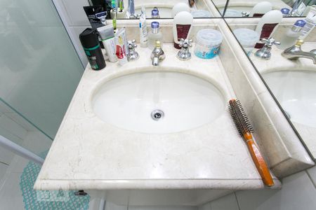 Apartamento à venda com 78m², 3 quartos e 1 vagaBanheiro Social - Pia