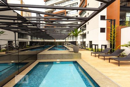 Studio para alugar com 39m², 1 quarto e 1 vaga Studio para alugar com 39m², 1 quarto e 1 vagaÁrea comum - Piscina