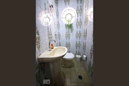 Lavabo  de casa à venda com 3 quartos, 172m² em Santo Amaro, São Paulo