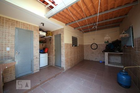 Casa à venda com 172m², 3 quartos e 2 vagasÁrea de Serviço 