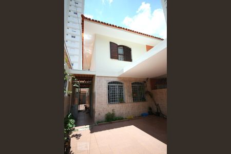 Casa à venda com 172m², 3 quartos e 2 vagasFachada 1