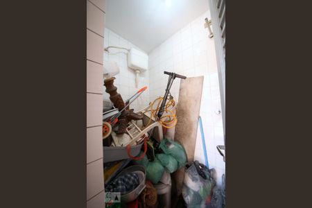 Casa à venda com 172m², 3 quartos e 2 vagasBanheiro de Serviço