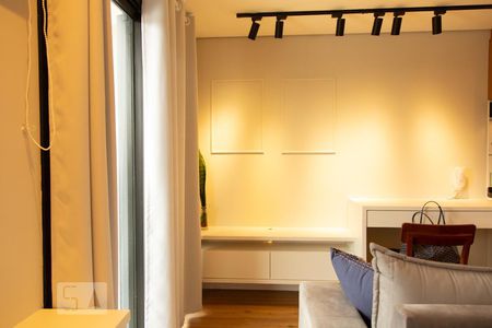 Quarto/Sala de kitnet/studio para alugar com 1 quarto, 26m² em Indianópolis, São Paulo