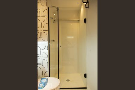 Banheiro de kitnet/studio para alugar com 1 quarto, 26m² em Indianópolis, São Paulo