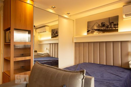 Quarto/Sala de kitnet/studio para alugar com 1 quarto, 26m² em Indianópolis, São Paulo