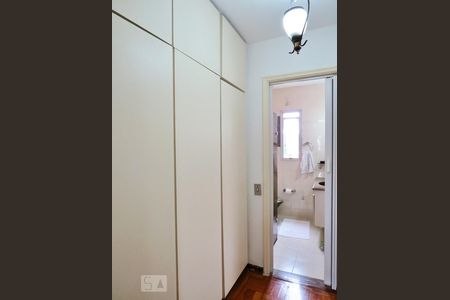 Apartamento à venda com 111m², 4 quartos e 2 vagasCloset da suíte 1