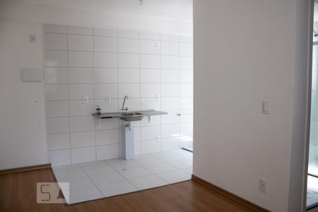 Apartamento à venda com 43m², 2 quartos e 1 vaga Apartamento à venda com 43m², 2 quartos e 1 vagaSala / Cozinha