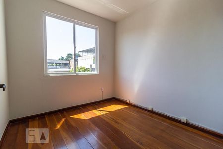 Quarto 1 de casa para alugar com 3 quartos, 80m² em Curicica, Rio de Janeiro