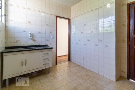 Casa para alugar com 80m², 3 quartos e 1 vagaCozinha