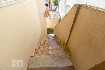 Casa para alugar com 80m², 3 quartos e 1 vagaEscada