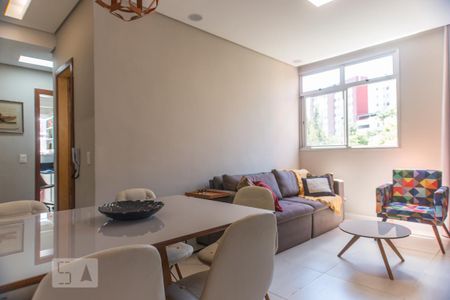 Sala de apartamento para alugar com 3 quartos, 80m² em Estrela Dalva, Belo Horizonte