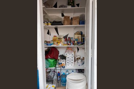 Apartamento à venda com 140m², 2 quartos e 1 vagaQuarto de Serviço