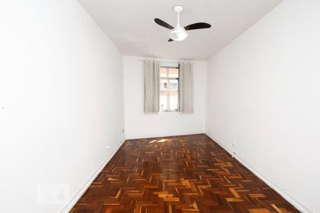 Apartamento para alugar com 75m², 2 quartos e sem vagaSala