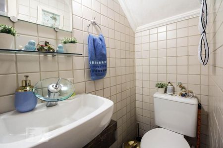 Lavabo de casa à venda com 2 quartos, 130m² em Vila Cleonice, São Paulo