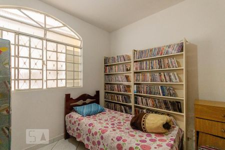Quarto 1 de casa para alugar com 4 quartos, 155m² em Jaqueline, Belo Horizonte
