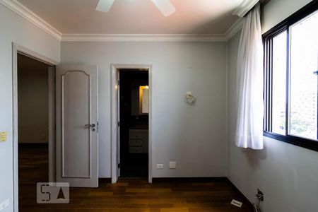 Apartamento à venda com 200m², 4 quartos e 4 vagasSuíte 1