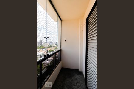Apartamento à venda com 200m², 4 quartos e 4 vagasSacada da Suíte 3