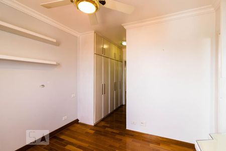 Apartamento à venda com 200m², 4 quartos e 4 vagasSuíte 2