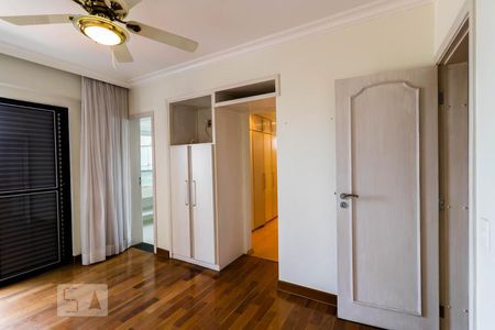 Apartamento à venda com 200m², 4 quartos e 4 vagasSuíte 3