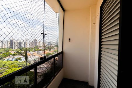 Apartamento à venda com 200m², 4 quartos e 4 vagasSacada da Suíte 3