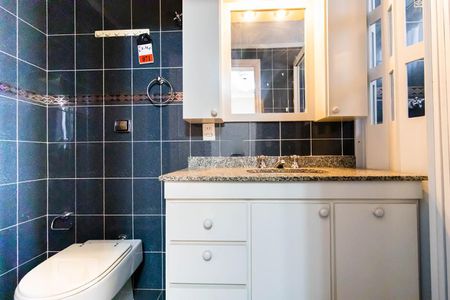 Apartamento à venda com 200m², 4 quartos e 4 vagasBanheiro da Suíte 1