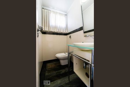 Apartamento à venda com 200m², 4 quartos e 4 vagasLavabo