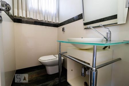 Apartamento à venda com 200m², 4 quartos e 4 vagasLavabo