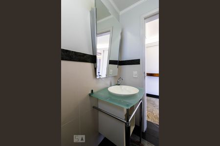 Apartamento à venda com 200m², 4 quartos e 4 vagasLavabo