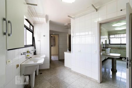 Apartamento à venda com 200m², 4 quartos e 4 vagasÁrea de Serviço