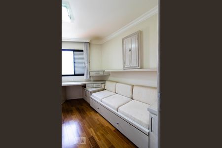 Apartamento à venda com 200m², 4 quartos e 4 vagasQuarto