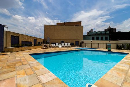 Apartamento à venda com 200m², 4 quartos e 4 vagasÁrea comum - Piscina