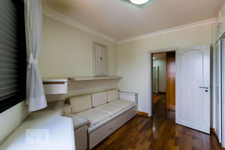 Apartamento à venda com 200m², 4 quartos e 4 vagasQuarto