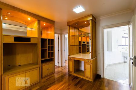 Apartamento à venda com 200m², 4 quartos e 4 vagasAntessala