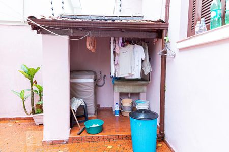 Casa à venda com 180m², 2 quartos e 2 vagasÁrea de Serviço