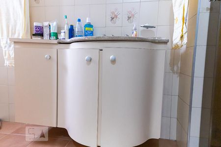 Casa à venda com 180m², 2 quartos e 2 vagasBanheiro