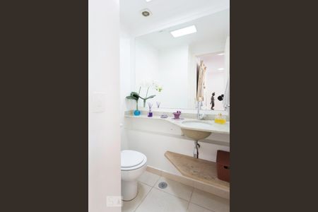 Lavabo de apartamento para alugar com 4 quartos, 184m² em Jardim das Vertentes, São Paulo