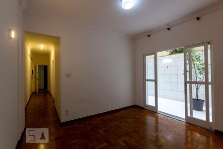 Apartamento à venda com 120m², 2 quartos e sem vagaSala