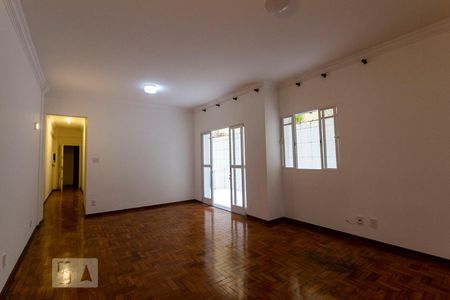 Apartamento à venda com 120m², 2 quartos e sem vagaSala
