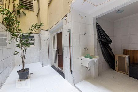 Apartamento à venda com 120m², 2 quartos e sem vagaQuintal