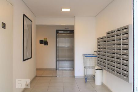 Apartamento à venda com 35m², 2 quartos e sem vagaHall social