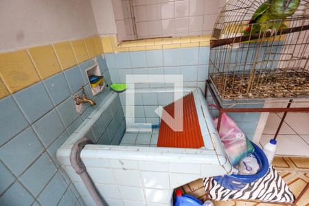 Casa à venda com 250m², 3 quartos e 2 vagasÁrea de serviço