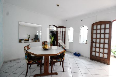 Sala de jantar de casa à venda com 3 quartos, 250m² em Santa Teresinha, São Paulo