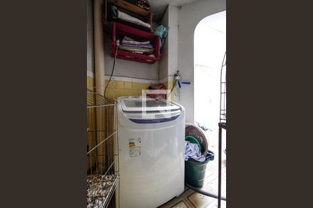 Casa à venda com 250m², 3 quartos e 2 vagasÁrea de serviço