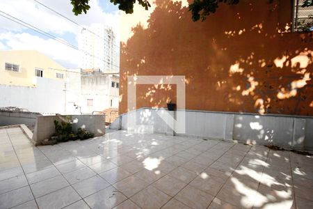 Casa à venda com 250m², 3 quartos e 2 vagasQuintal 2